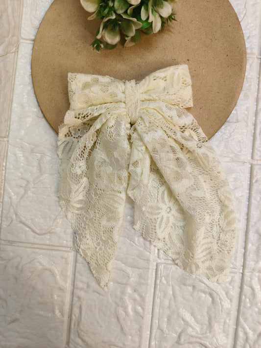 Vintage Lacy Dazy Bow Hair Clip